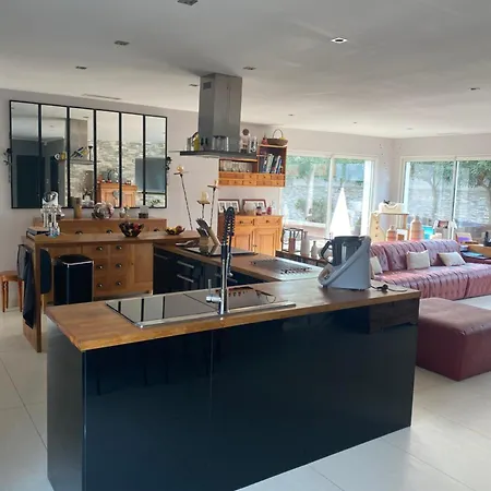 La Maison Du Bonheur 34