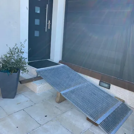 La Maison Du Bonheur 34 Villa *